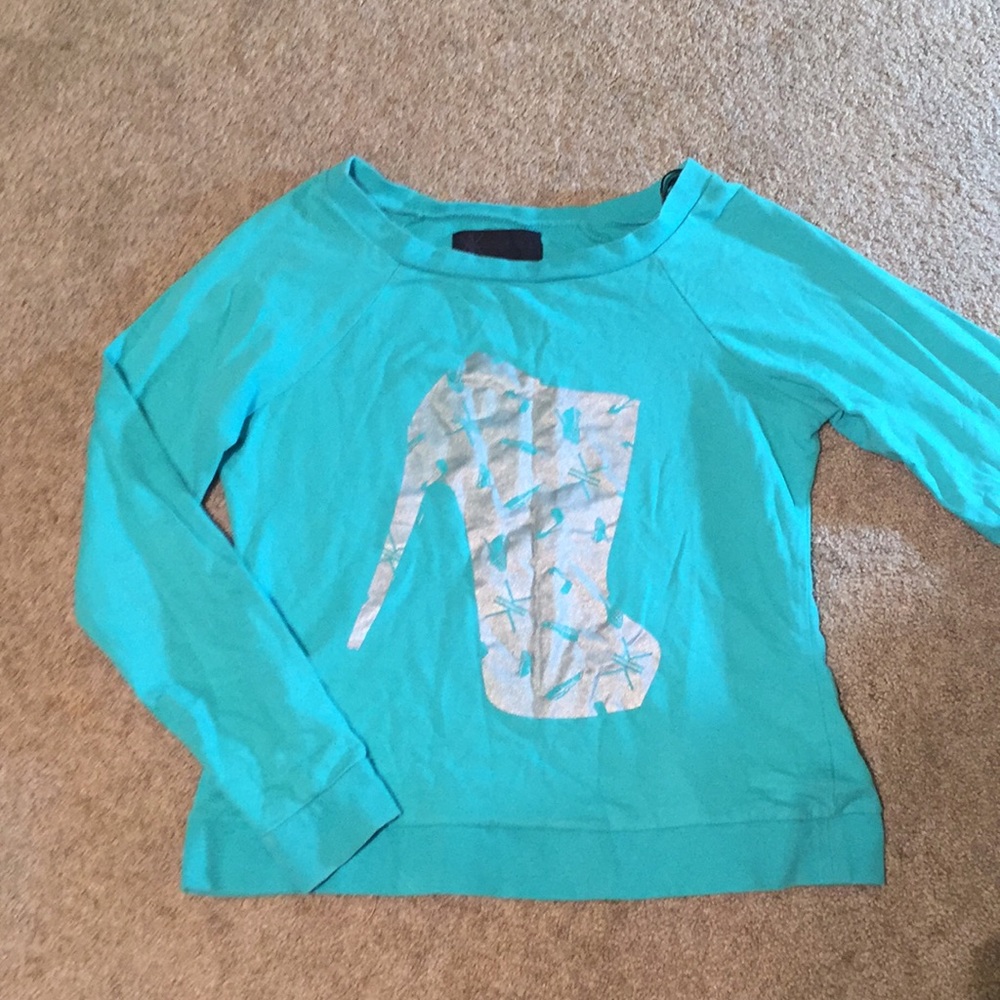 Sweatshirt